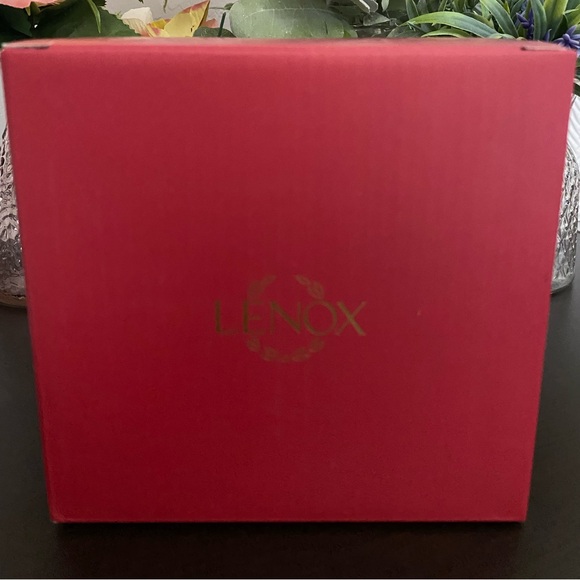 🆕☃️ RARE COLLECTIBLE LENOX SNOWMAN FIGURAL VOTIVE W/CANDLE. NEW IN BOX! - Picture 10 of 10